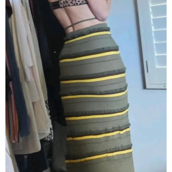 JACQUEMUS Green Concha Cutout Midi Skirt size 38 - Picture 8 of 14